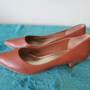 Jessica Simpson, size 10